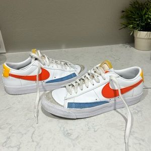 Nike blazer low tops, sz 8.5 (M)